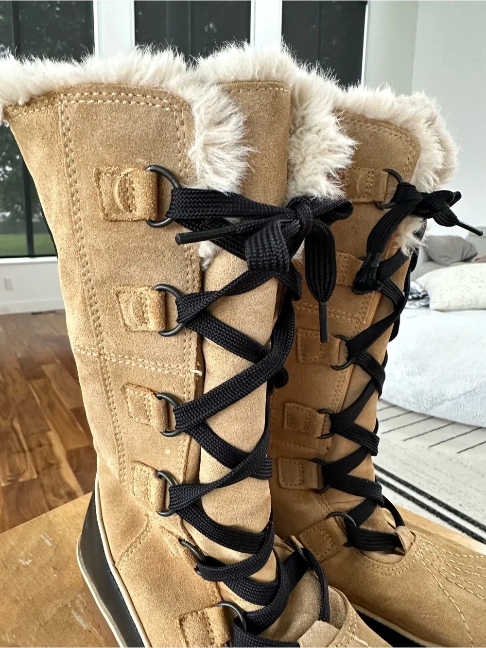Sorel Joan of Arctic Tan Suede Leather Boots